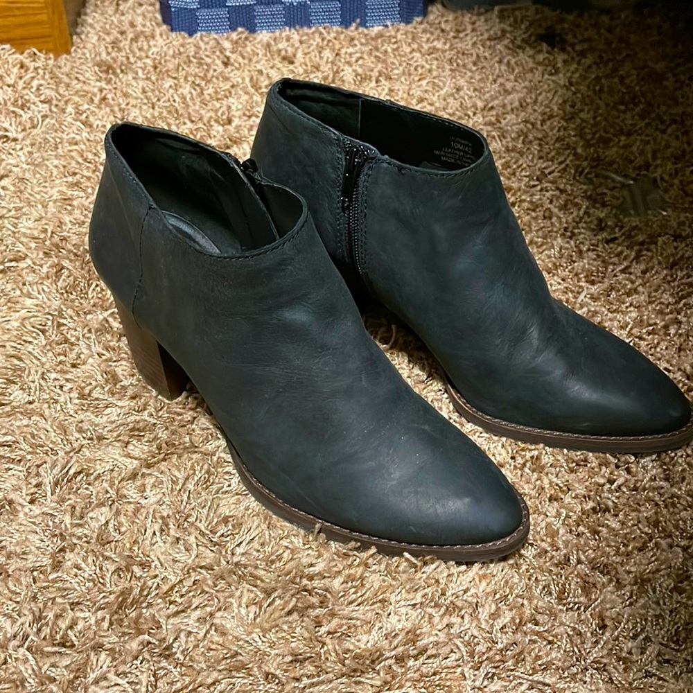 Lucky Brand Pamira Black Booties New size 10